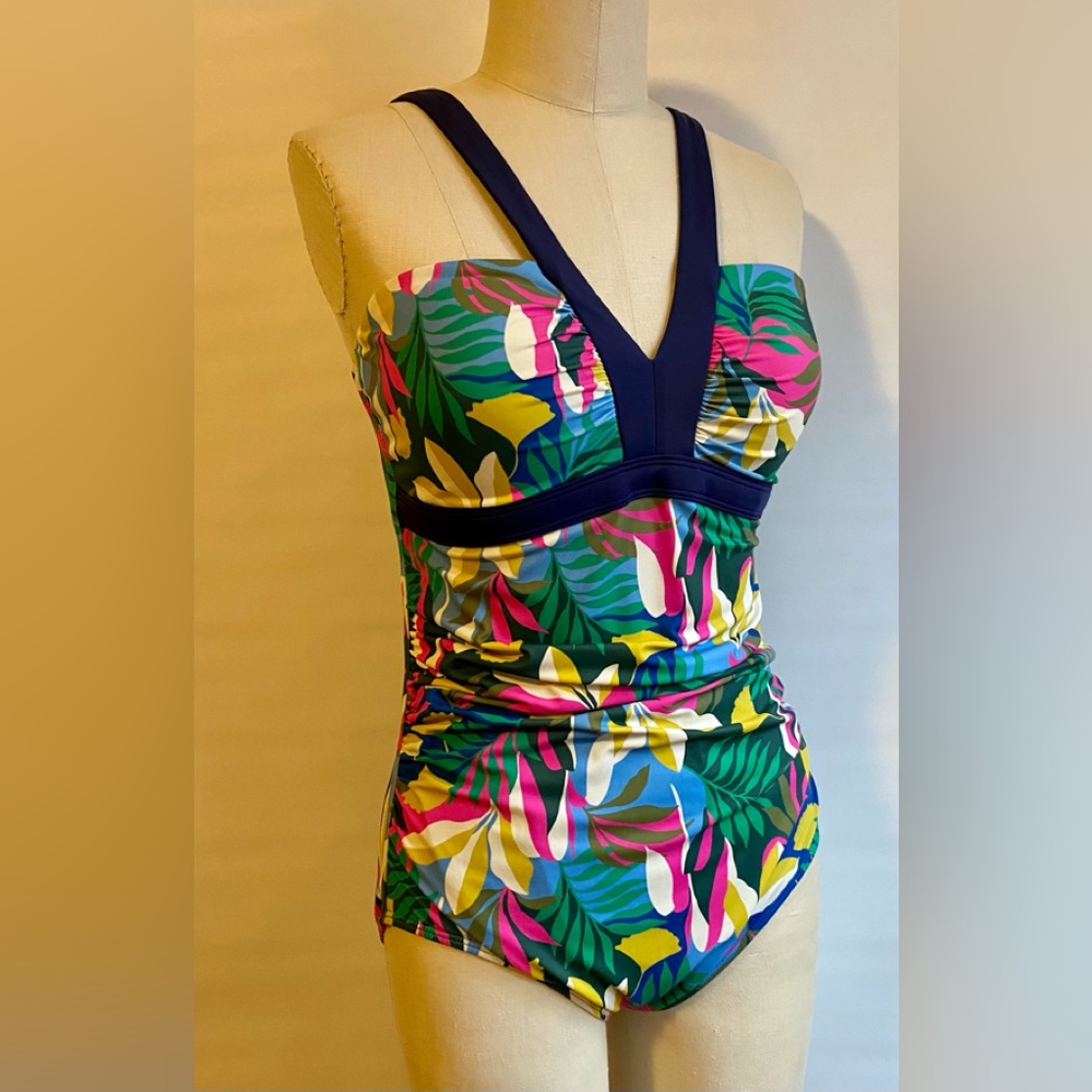 Boden Corsica One Piece Swimsuit V Neck - size 12